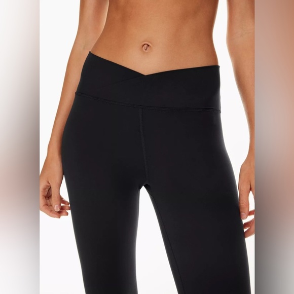 Aritzia Pants - Aritzia TnaBUTTER™ Crossover Hi-Rise Legging Black Size Small